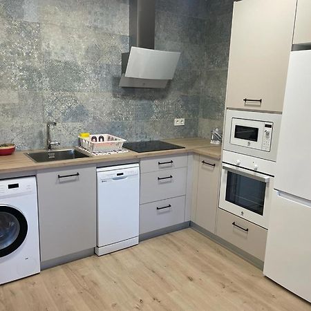 Apartamentos Gyc Vistas A Santo Domingo León Eksteriør bilde