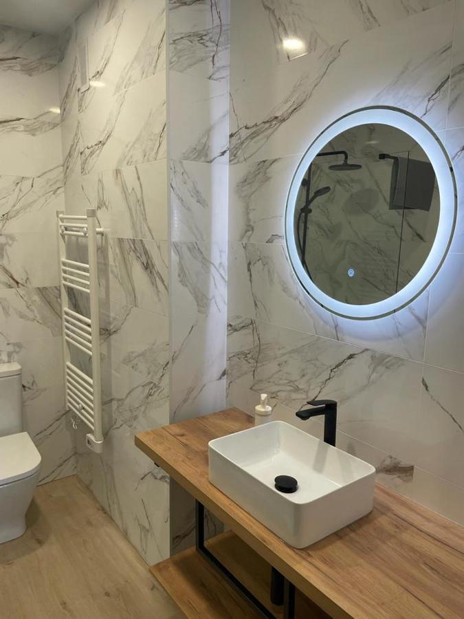 Apartamentos Gyc Vistas A Santo Domingo León Eksteriør bilde